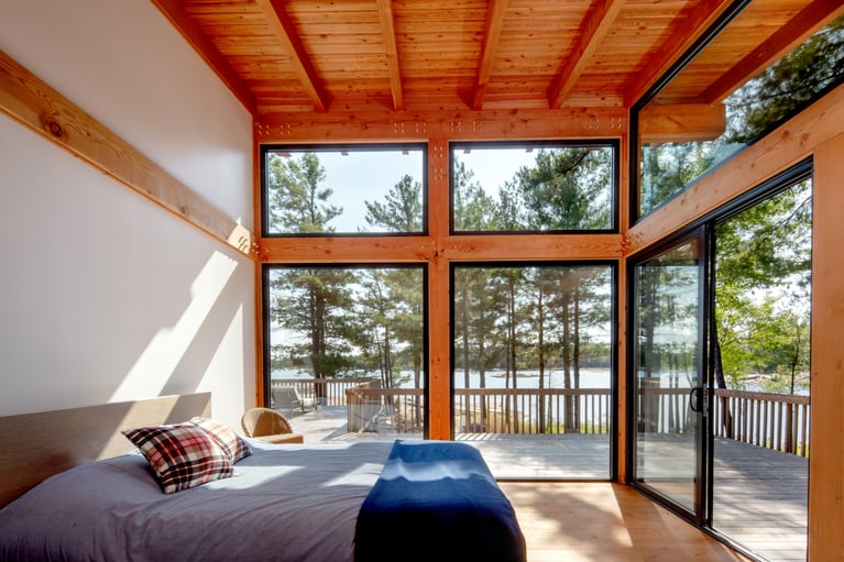 Bringing the Outdoors In: Top 6 Spectacular Lakefront Cottage Views
